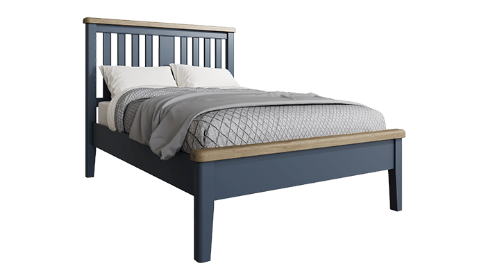 Bed 4'6" with Wooden Headboard and Low Foot